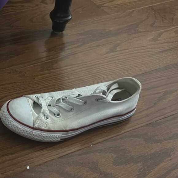 Women's Converse Shoes - Picture 5 of 6